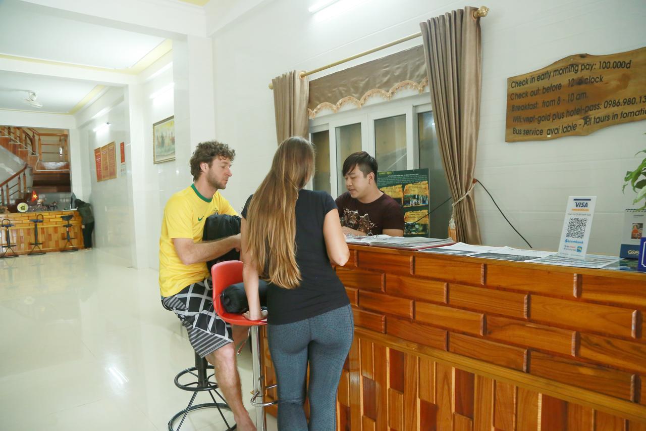 Gold Plus Hotel Phong Nha Esterno foto